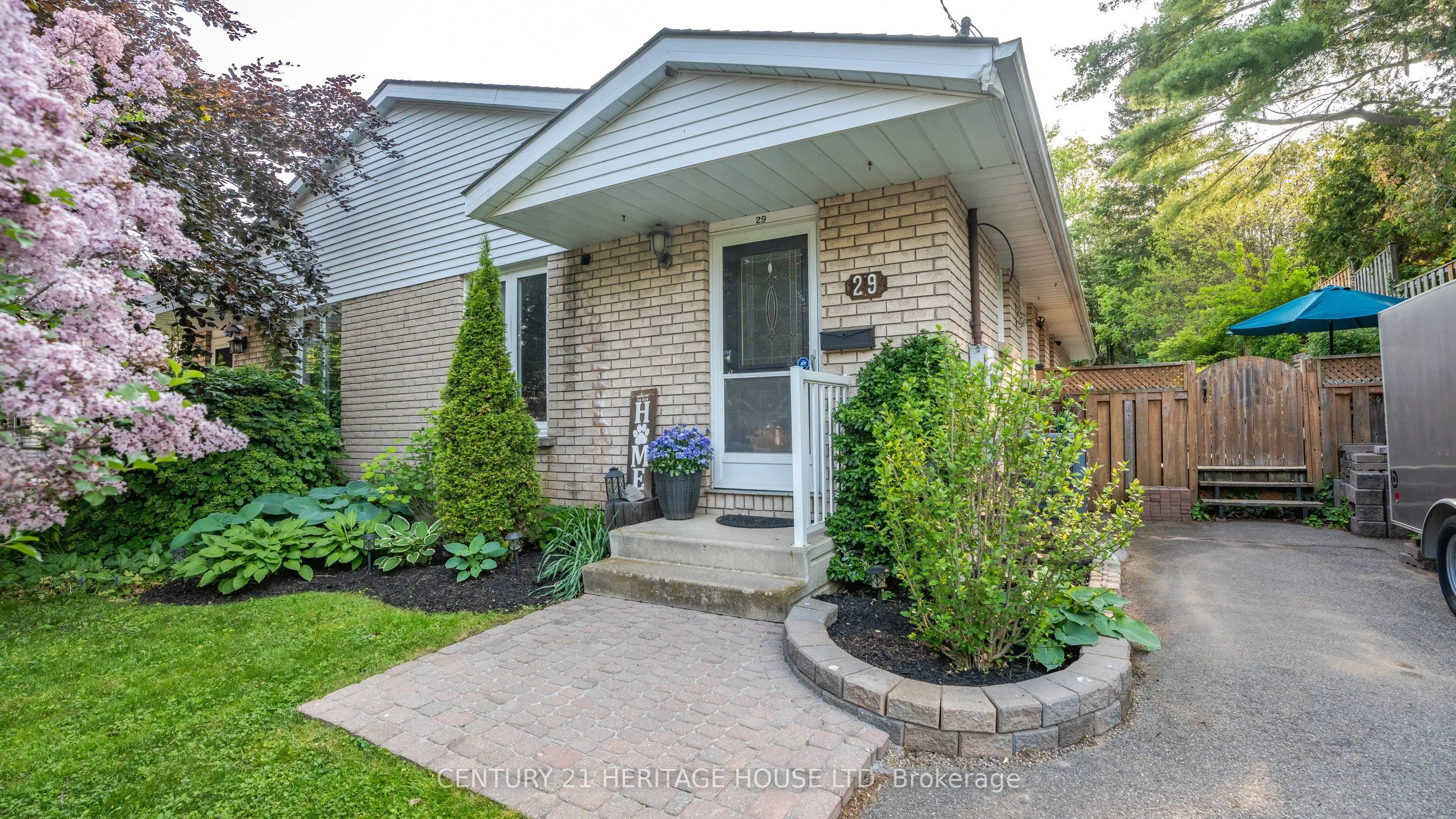 29 Amelia Street, ON N3L 1Z4