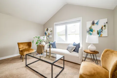 10 Beechgrove Gardens, ON K2S 1W5