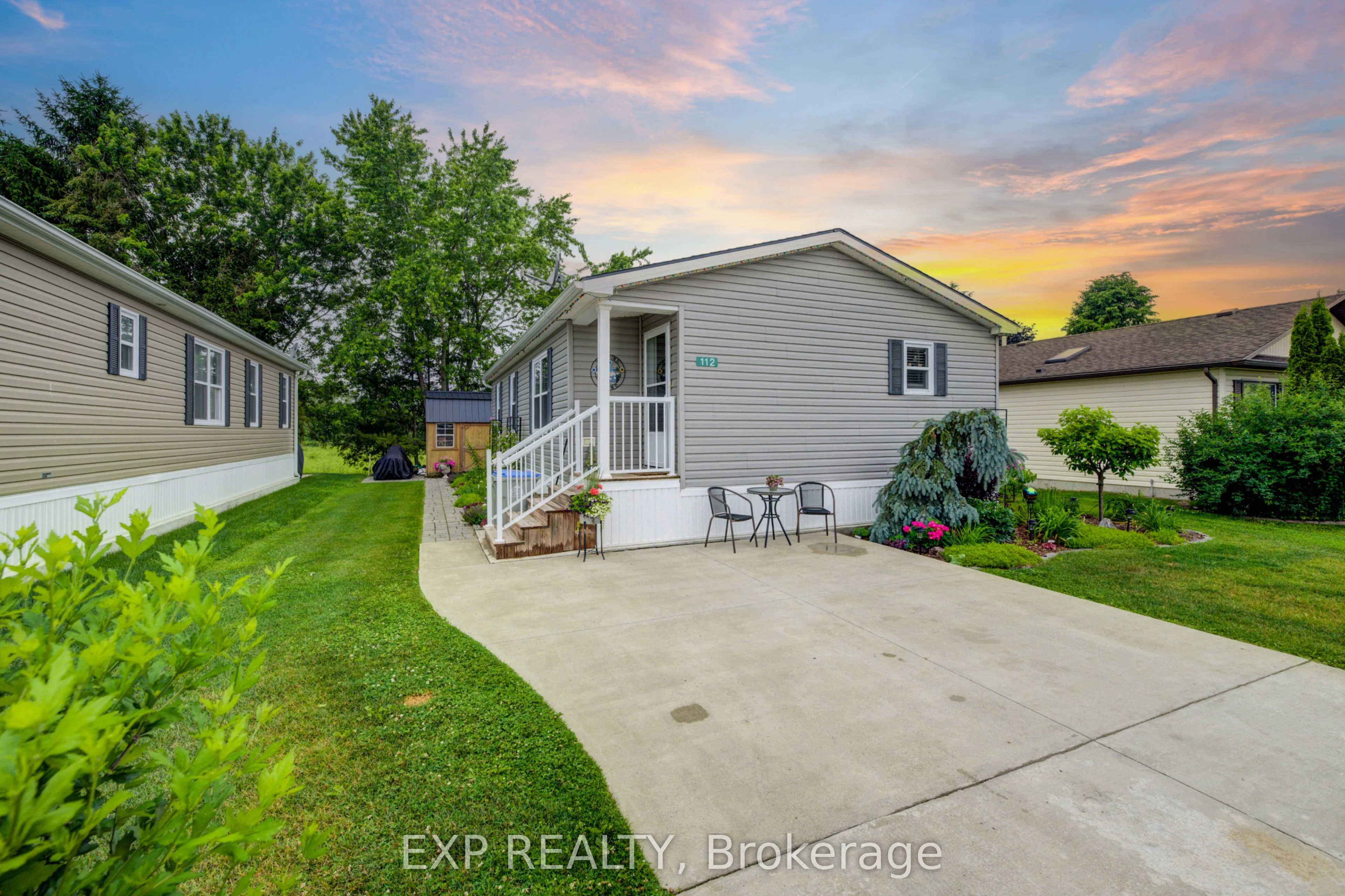 112 MEADOWVIEW Lane, ON N4W 3G8
