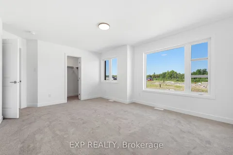 804 Ninaatik Place, ON K1X 0J7