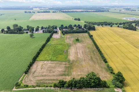 15552 Elginfield Road, ON N0M 1V0