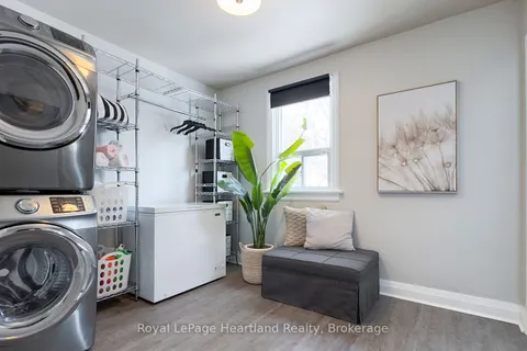 305 MARY Street, ON N7A 3B3
