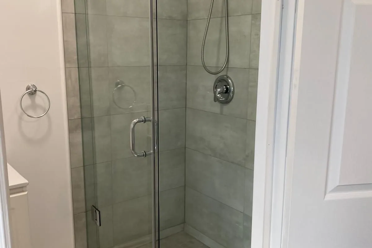 87 West 5th Street, ON L9C 3N5