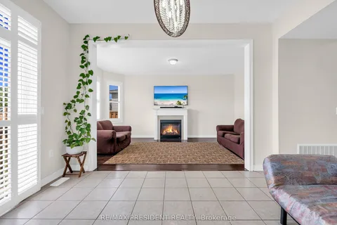 637 Armstrong Road, ON L9V 3V6
