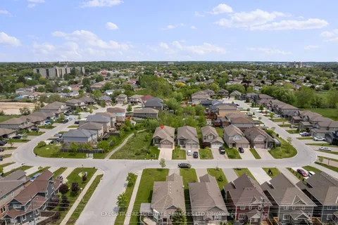 2884 DEVON Road, ON N6E 0A4