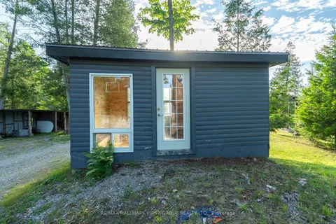 402 STEENBURG LAKE Road, ON K0M 1W0