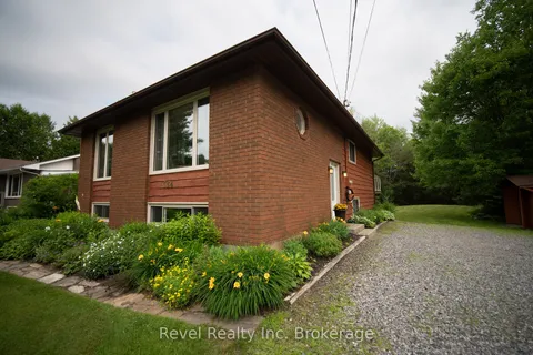 534 Cedar Heights Road, ON P1B 8G3