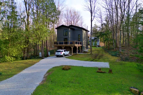 134 Lakeview Drive, ON N0H 2T0