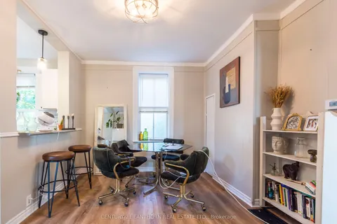 53 CROWN Street, ON K8V 1P1