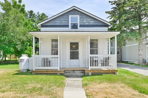 27 Young Street, ON K0K 1H0