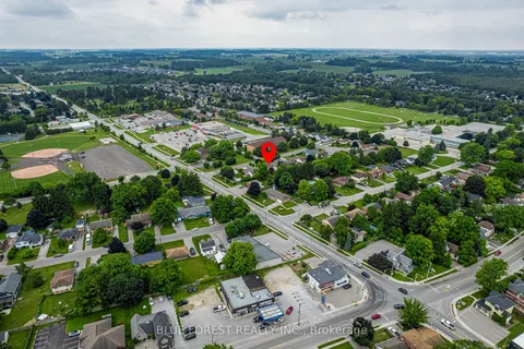 17 CARLETON Court, ON N0L 1G2