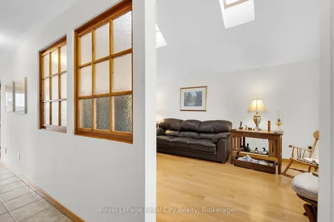 18 Smart Street, ON N1G 4L4