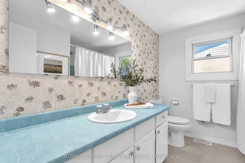 113 Monmore Road, ON N6G 2W7