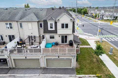 120 Huntmar Drive, ON K2S 0E3