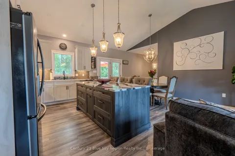 390 King Street, ON P0H 1H0