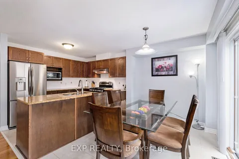 211 Leamington Way, ON K2J 3T4