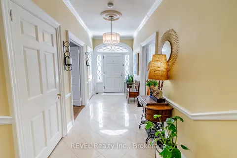 9 SHALDAN Lane, ON L0S 1E0