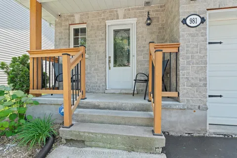 981 Rainbow Crescent, ON K7K 7J3