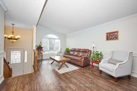 43 Rochelle Crescent, ON L0S 1N0
