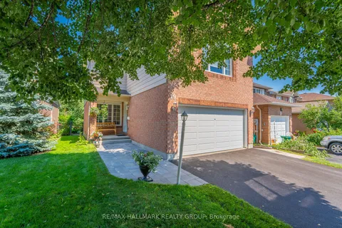 19 Castlefield Avenue, ON K2S 1E4