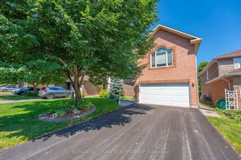 19 Castlefield Avenue, ON K2S 1E4