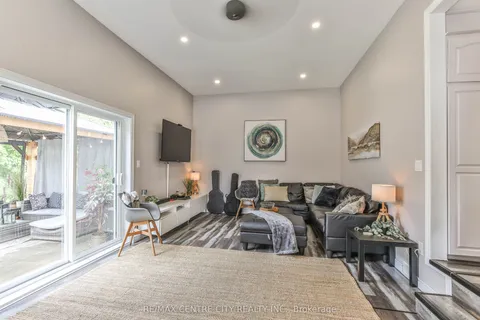 13 Potters Road, ON N4G 2G9