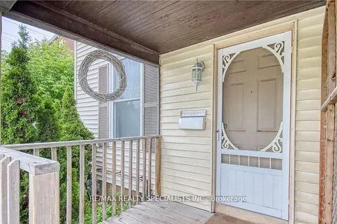 434 Division Street, ON K7K 4A9