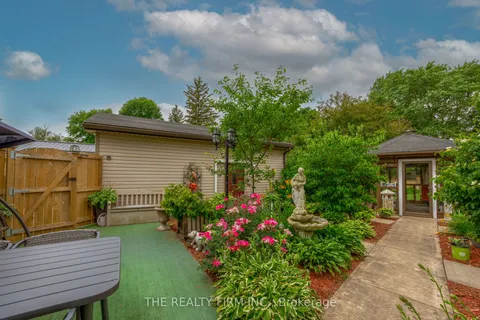 1864 Parkhurst Avenue, ON N5V 2C3