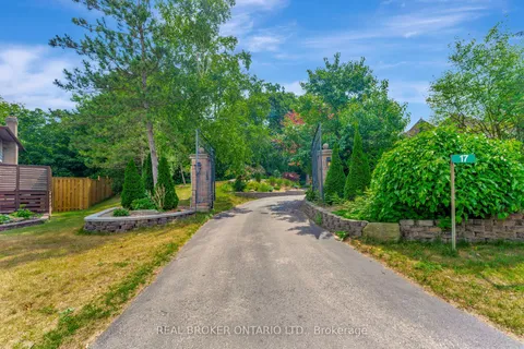 17 Lee Arn Court, ON N4B 2W4