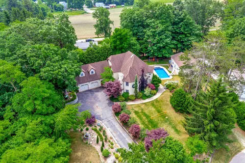 17 Lee Arn Court, ON N4B 2W4