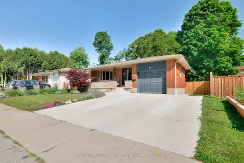 515 Twin Oaks Crescent, ON N2L 4R9