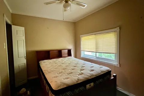 718 Winters Street, ON P1B 1S7