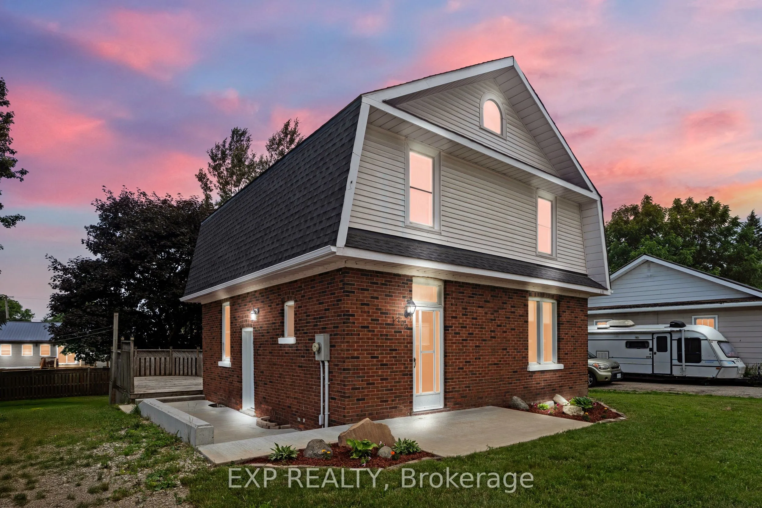 200 Elora Street, ON N0G 1Z0