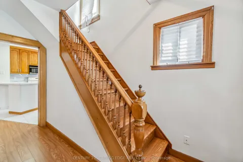104 Regent Street, ON L3B 4M8