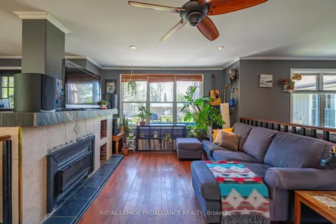 280 Presqu'ile Parkway, ON K0K 1H0