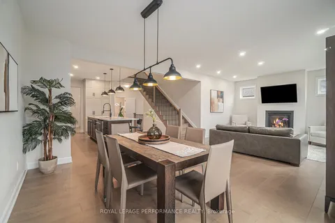 916 Socca Crescent, ON K4A 5M1