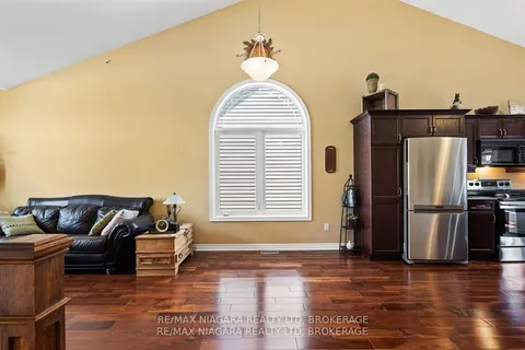 8 Corbin Street, ON L2P 0C3