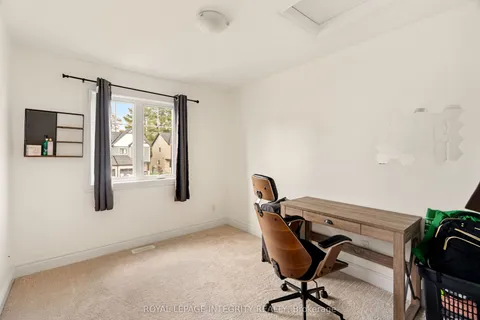 166 Dion Avenue, ON K4K 0M2