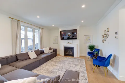 15 Kemp Crescent, ON N7G 0G3