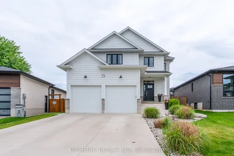 15 Kemp Crescent, ON N7G 0G3
