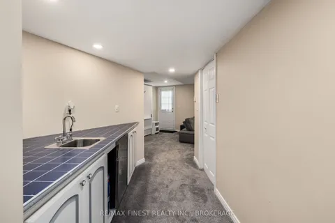 1026 Waterbury Crescent, ON K7M 8V5