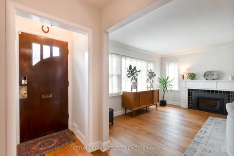 1049 FRASER Avenue, ON N5Y 2T9