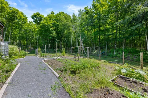 2021 Camp Line Road, ON K0L 2H0