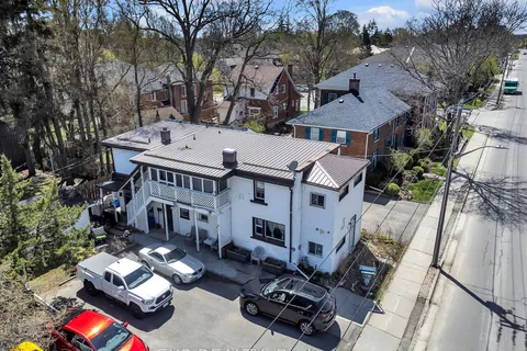 147 Victoria Avenue, ON K8N 2B3