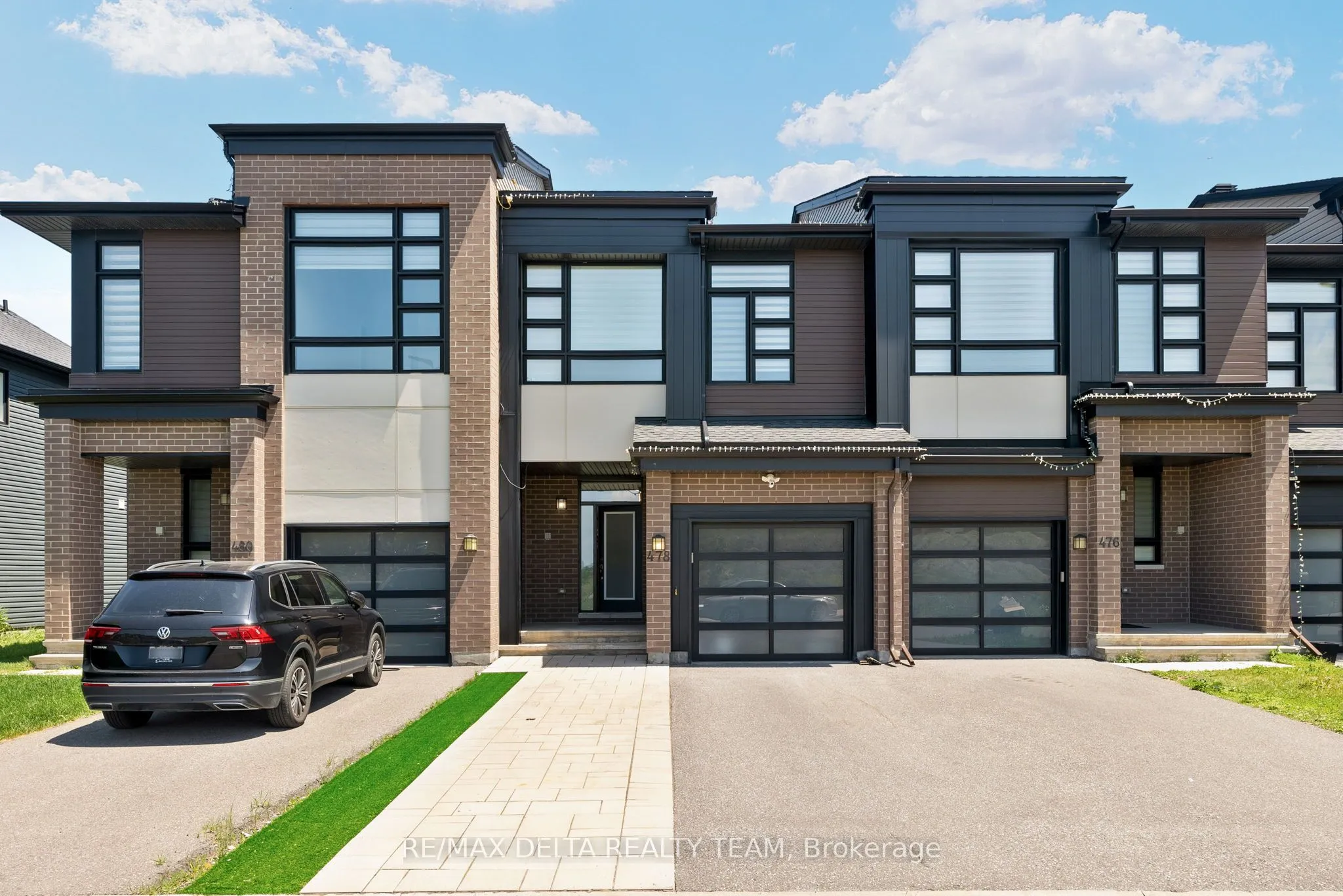 478 Trident Mews, ON K1T 0T2