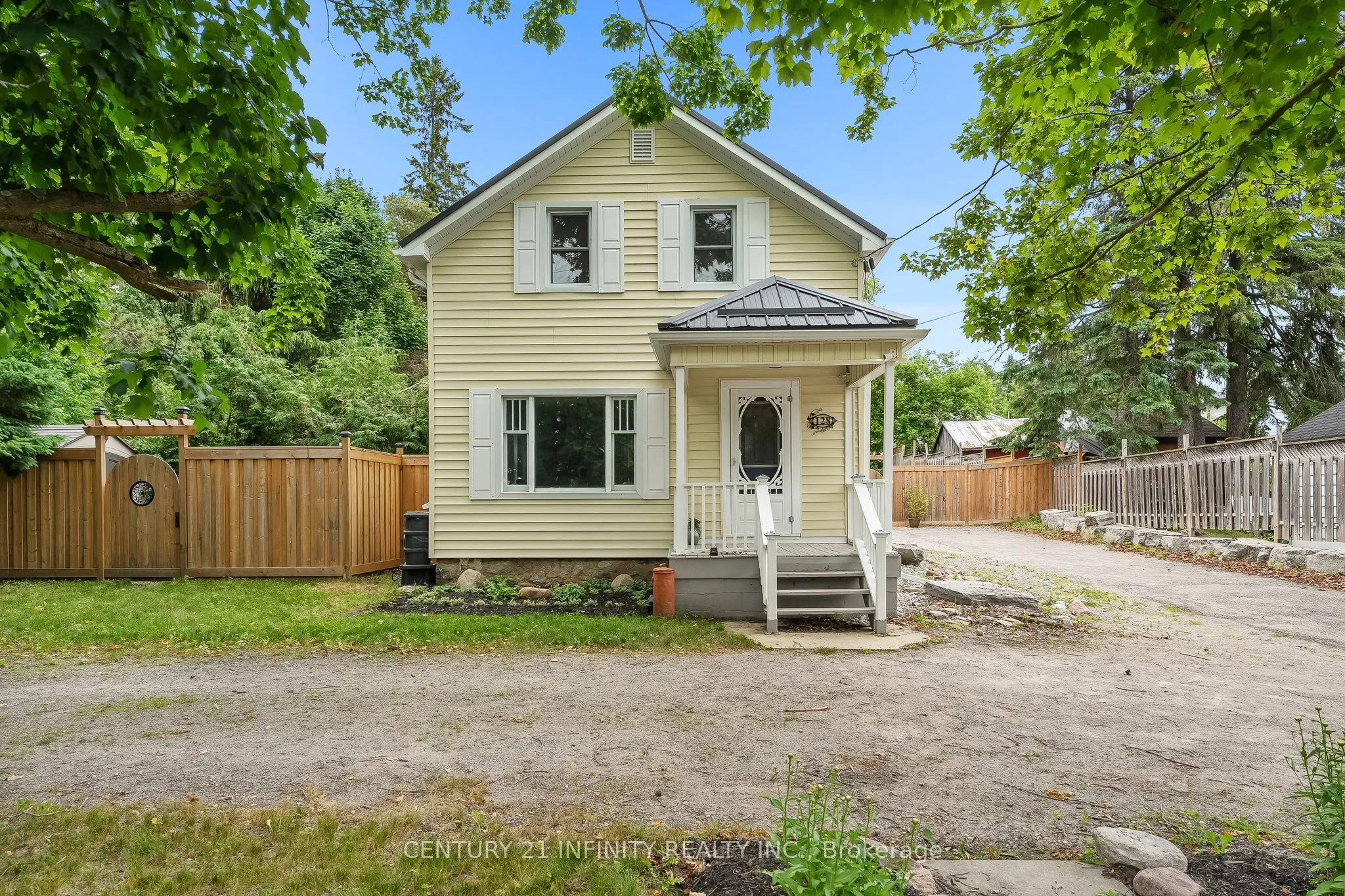 128 Glengarry Road, ON L0A 1A0
