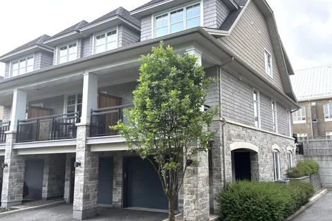 204 Dalkeith Private, ON K1Y 2H7