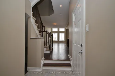 17 MADELON Drive, ON K2J 5C7
