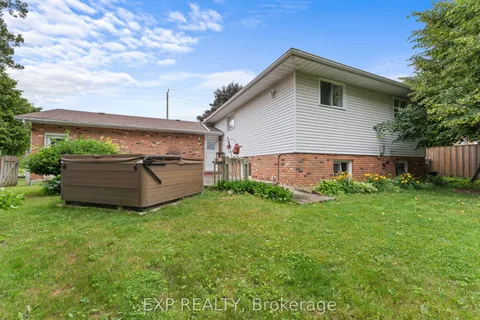 121 TollGate Road, ON N3R 4Z9