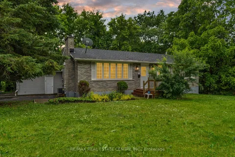 687 High Gate Park Drive, ON K7M 5Z7